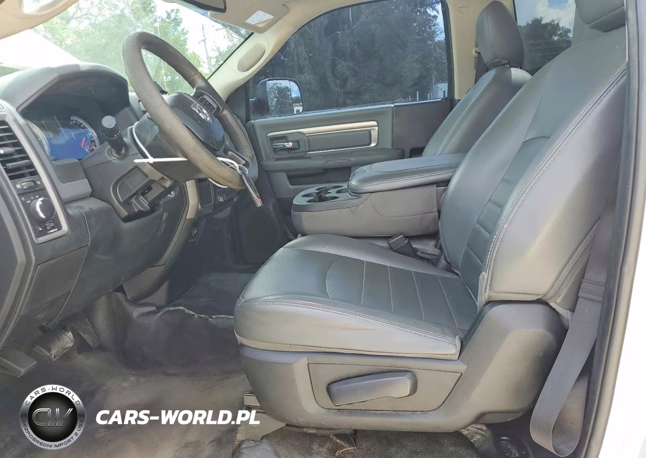 2018 Ram 2500 St VIN:3C6MR4AJ3JG221148 - 7