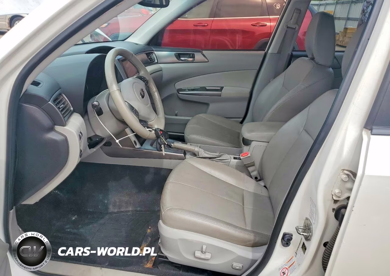 2013 Subaru Forester Touring VIN:JF2SHGGC1DH430929 - 7