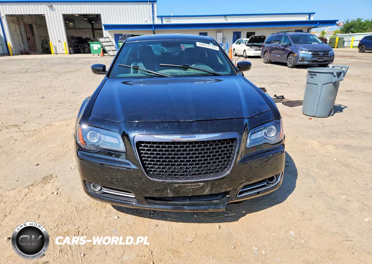 2014 Chrysler 300 S VIN:2C3CCAGG8EH383769 - 5