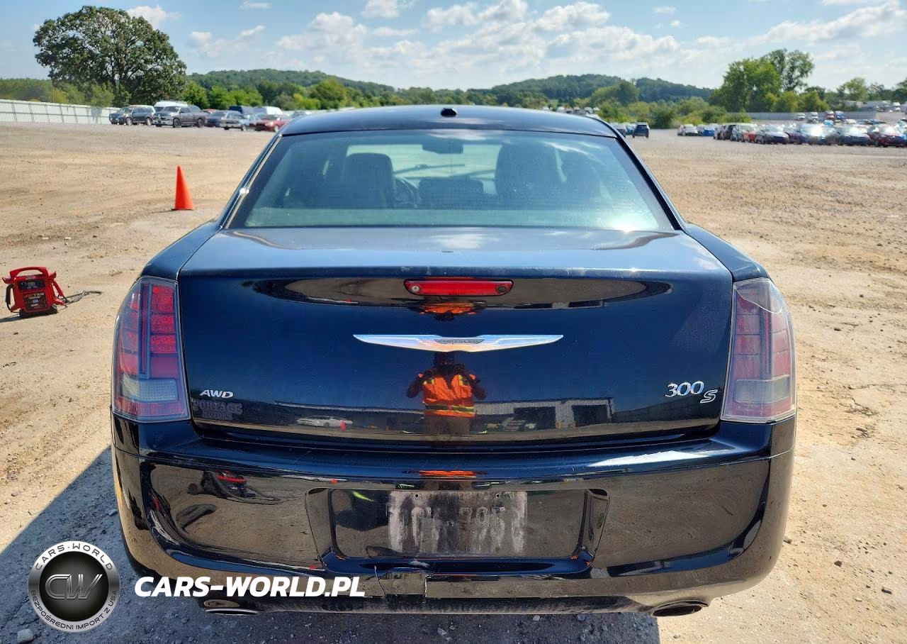 2014 Chrysler 300 S VIN:2C3CCAGG8EH383769 - 6
