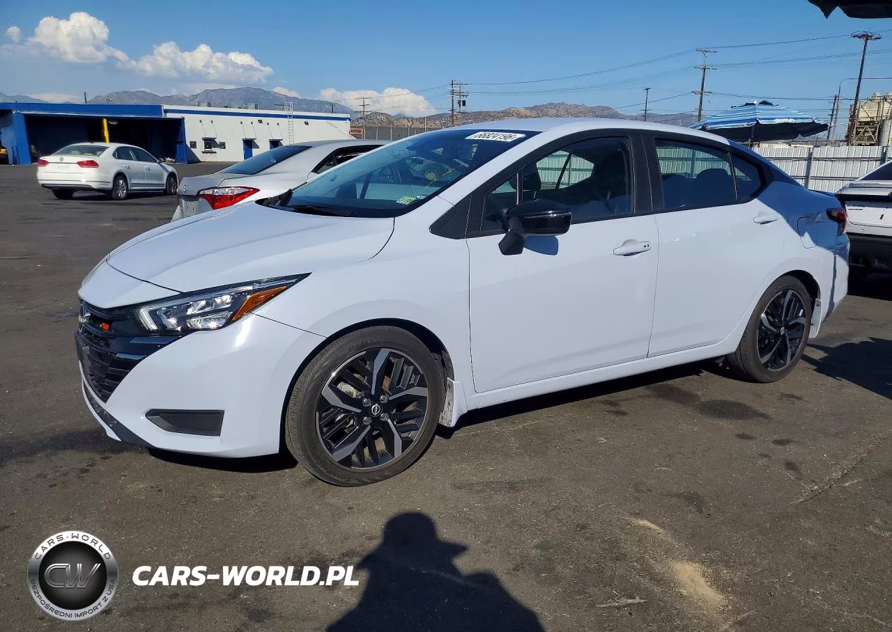 2024 Nissan Versa Sr – zdjęcie 1 z 12