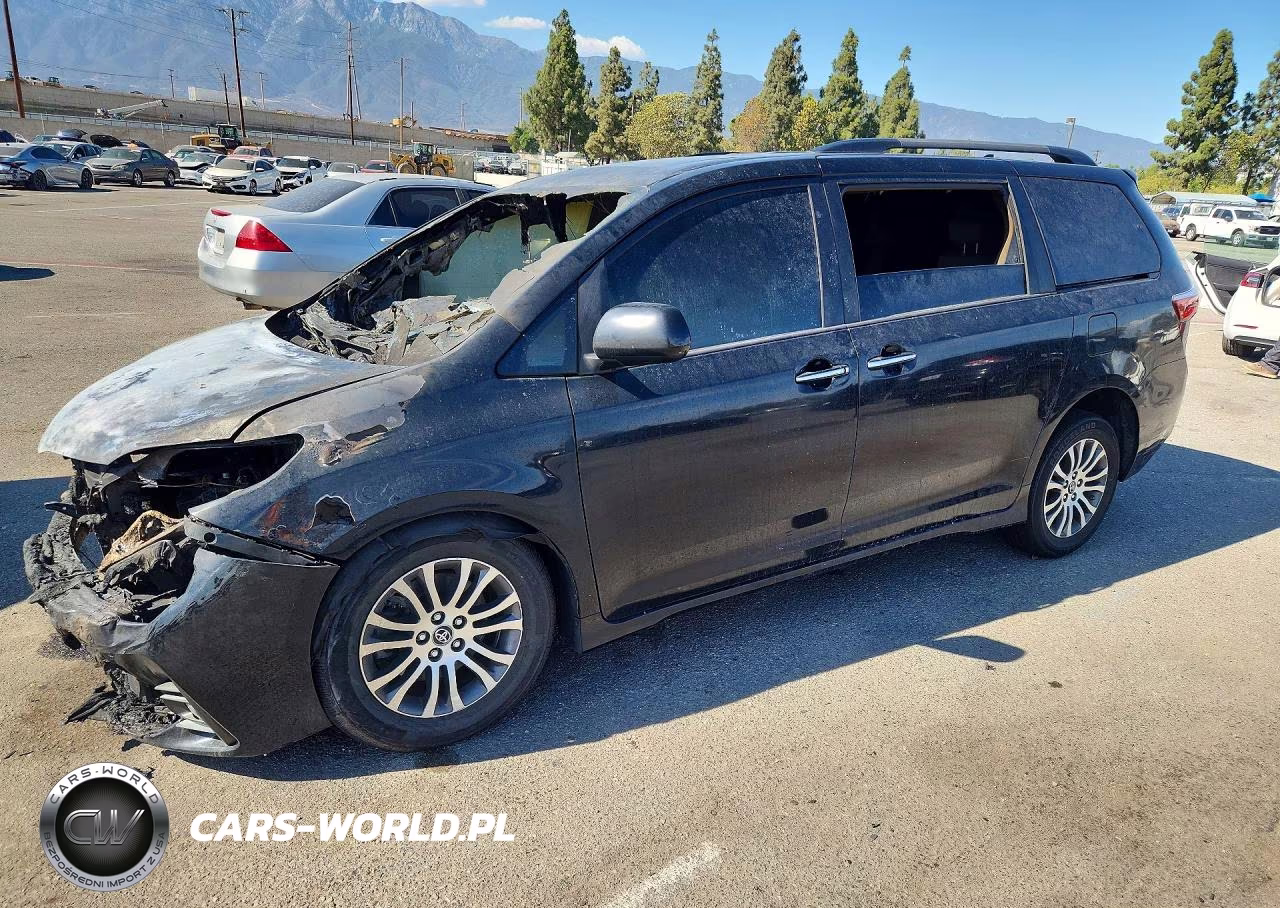 2018 Toyota Sienna Xle 8-Passenger