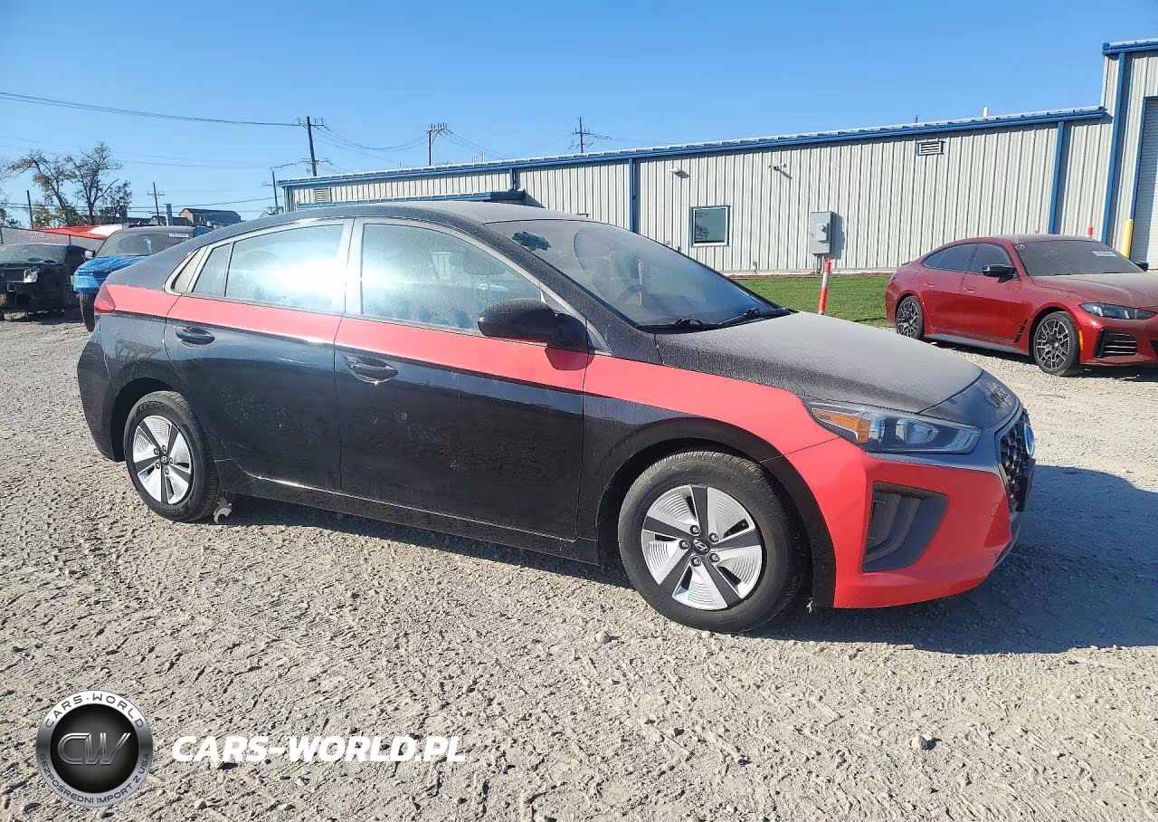 2021 Hyundai Ioniq Blue VIN:KMHC65LC9MU261149 - 4