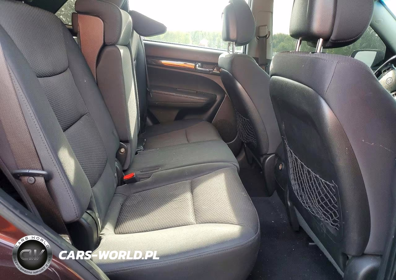 2011 Kia Sorento Lx VIN:5XYKTCA12BG114670 - 11