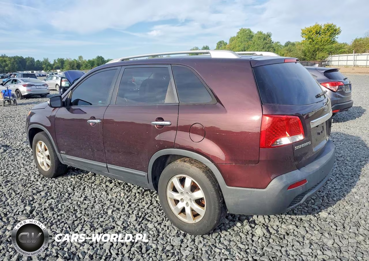 2011 Kia Sorento Lx VIN:5XYKTCA12BG114670 - 2
