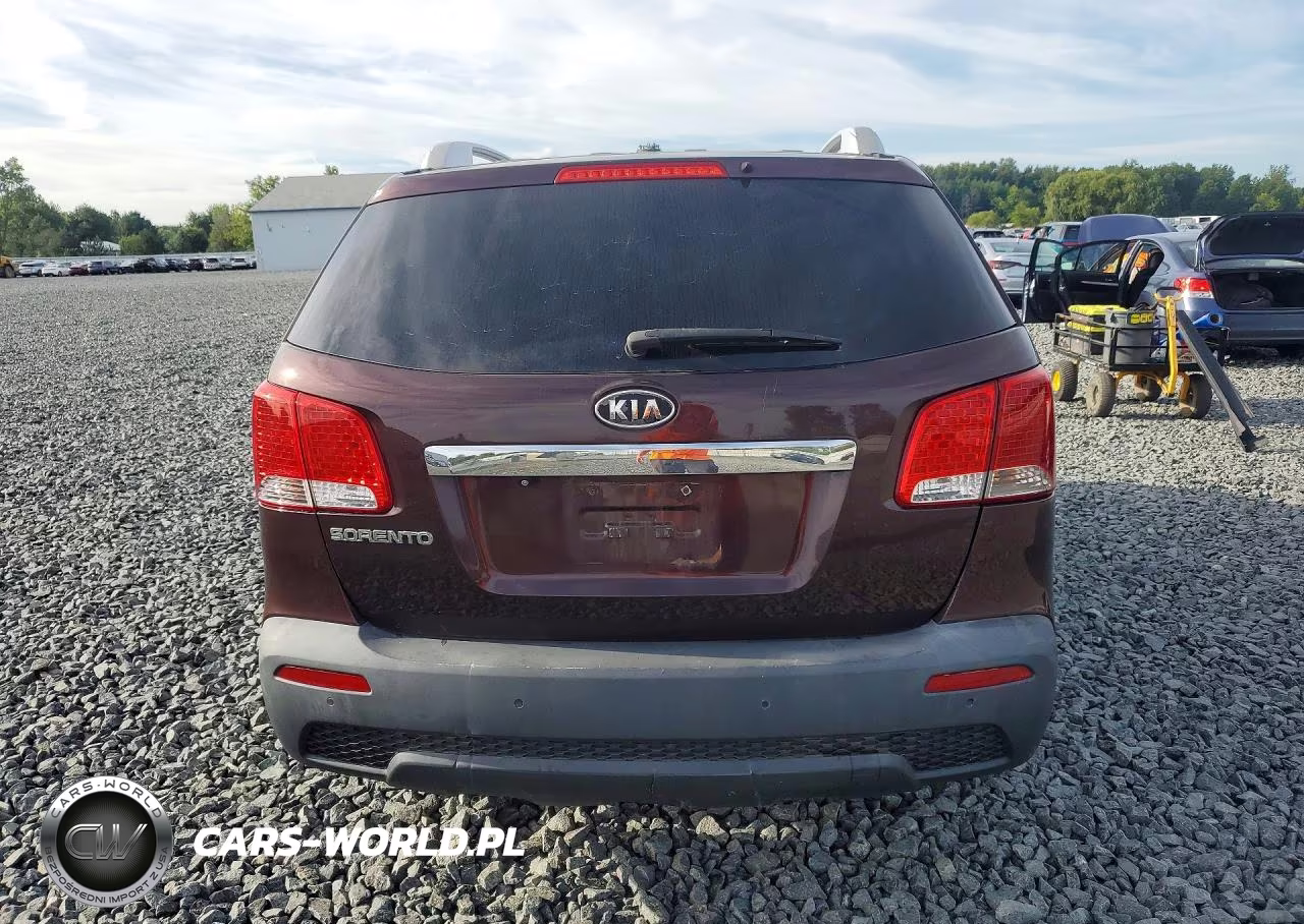 2011 Kia Sorento Lx VIN:5XYKTCA12BG114670 - 6