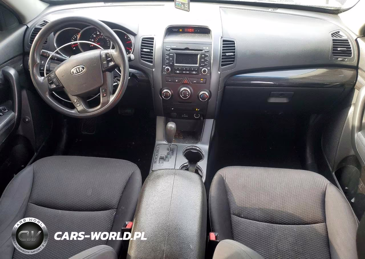 2011 Kia Sorento Lx VIN:5XYKTCA12BG114670 - 8