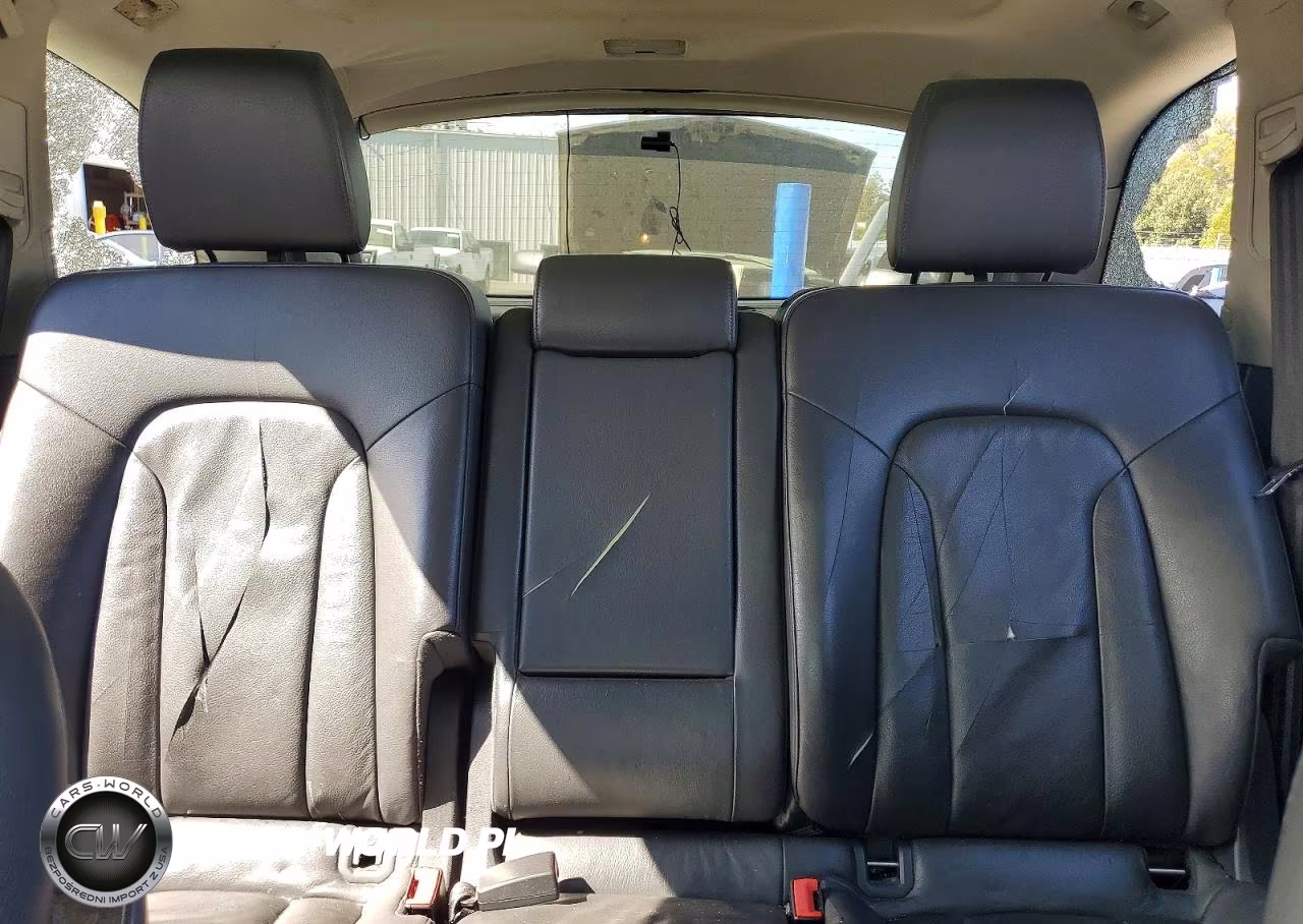 2014 Audi Q7 Premium Plus VIN:WA1LGAFE5ED005612 - 10