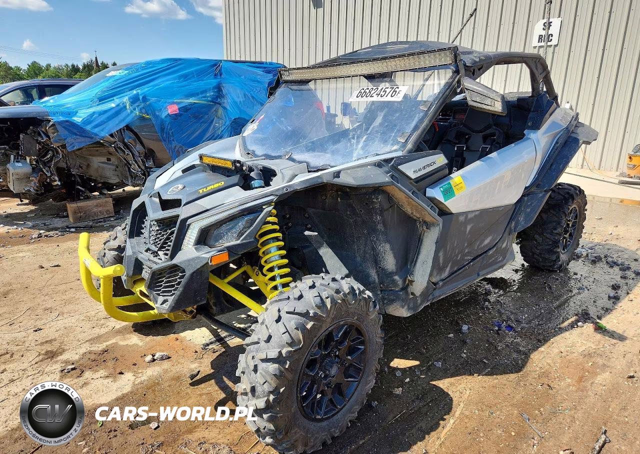2018 Can-Am Maverick X3 Turbo VIN:3JBVGAY48JK000663 - 2
