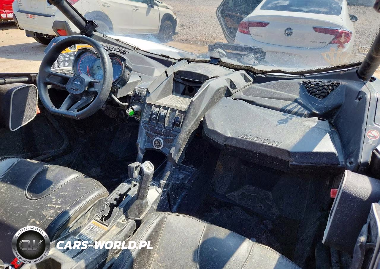 2018 Can-Am Maverick X3 Turbo VIN:3JBVGAY48JK000663 - 5