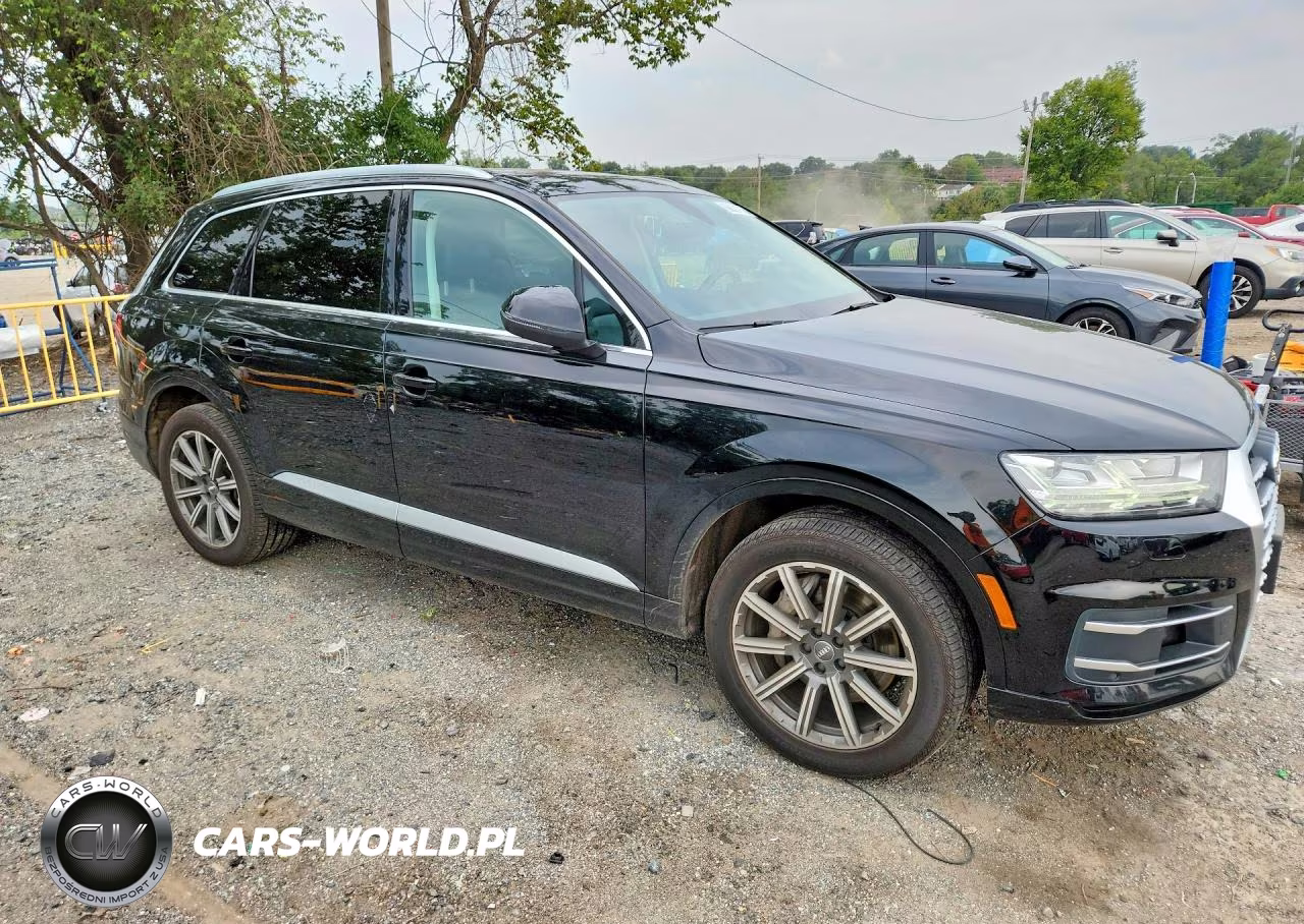 2019 Audi Q7 Premium Plus VIN:WA1LAAF77KD009921 - 4
