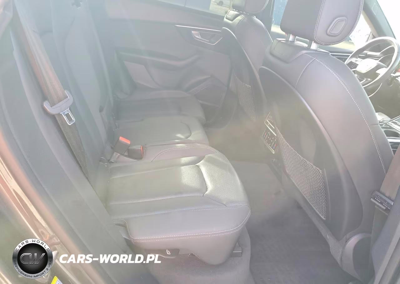 2021 Audi Q8 Prestige S-Line VIN:WA1FVAF15MD038818 - 11