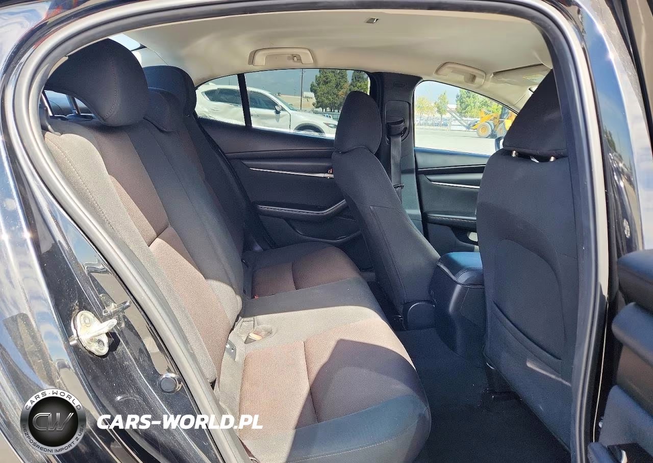 2021 Mazda 3 VIN:JM1BPAALXM1320591 - 10