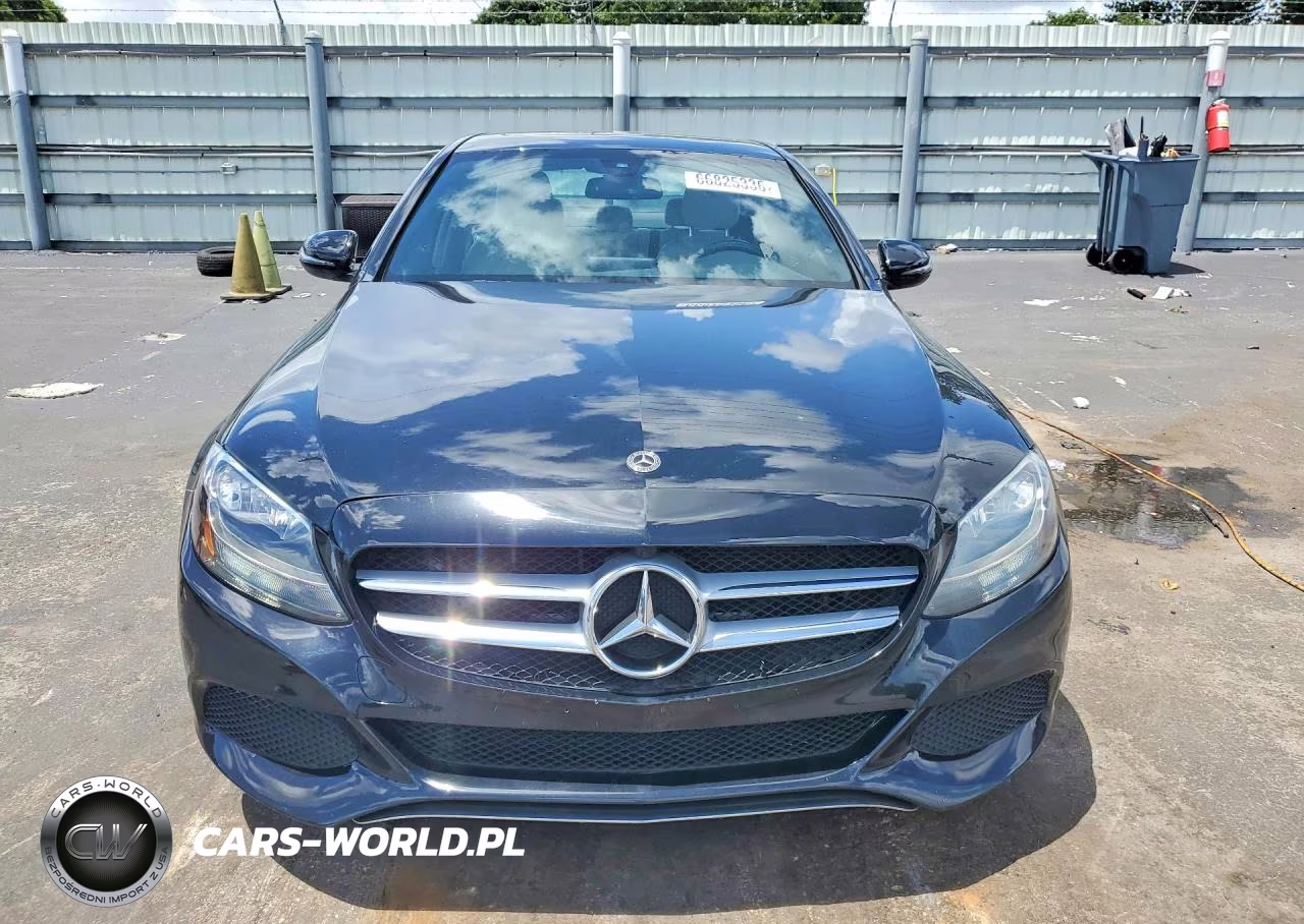 2018 Mercedes-Benz C 300 VIN:55SWF4JB8JU248935 - 5