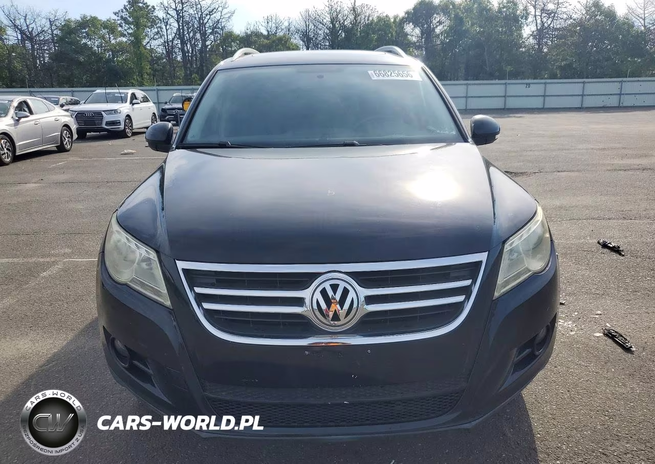 2010 Volkswagen Tiguan Se VIN:WVGBV7AX1AW000744 - 5
