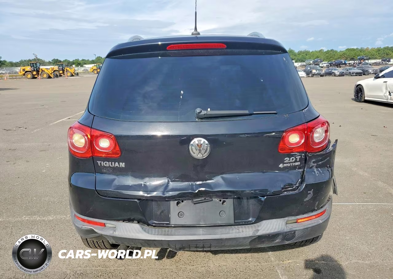 2010 Volkswagen Tiguan Se VIN:WVGBV7AX1AW000744 - 6