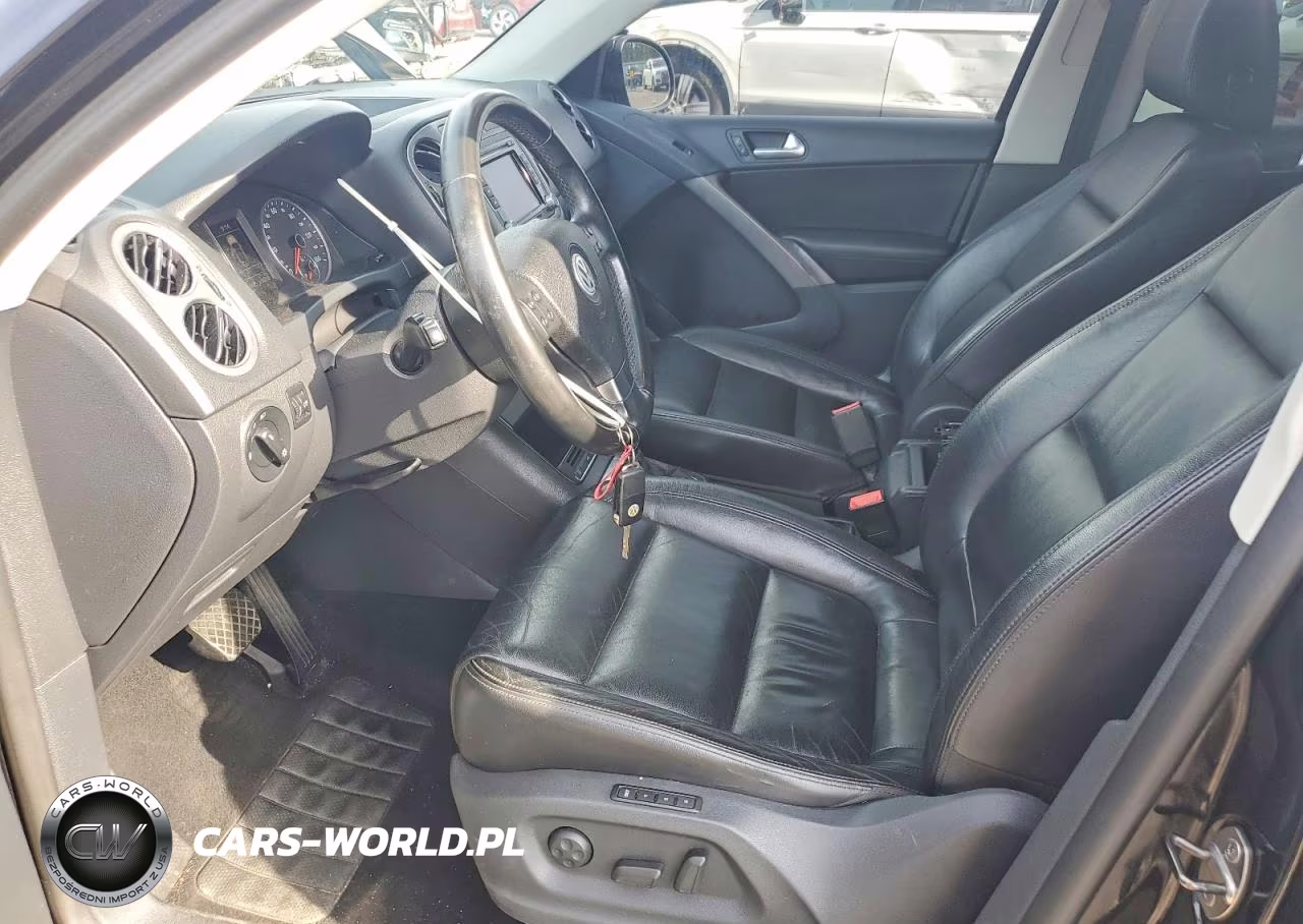 2010 Volkswagen Tiguan Se VIN:WVGBV7AX1AW000744 - 7