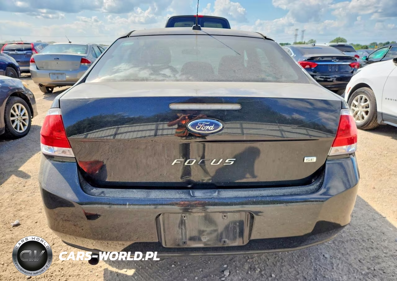 2010 Ford Focus Se VIN:1FAHP3FN6AW267473 - 6