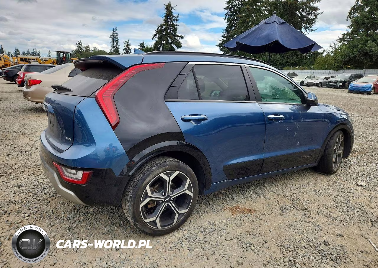 2023 Kia Niro Sx VIN:KNDCT3LEXP5037910 - 3