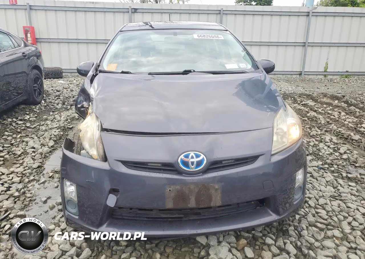 2011 Toyota Prius Four VIN:JTDKN3DU9B1379005 - 5