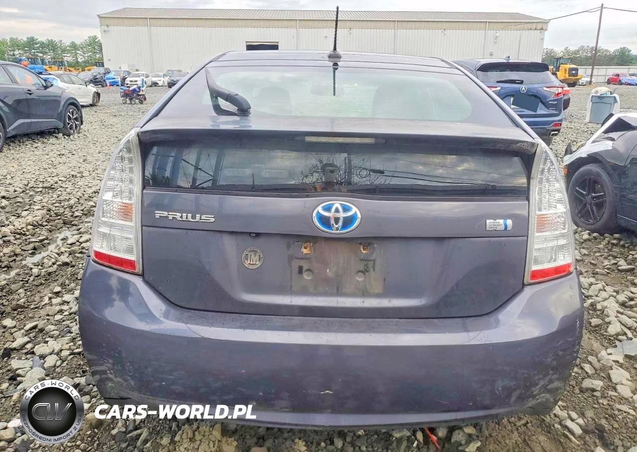 2011 Toyota Prius Four VIN:JTDKN3DU9B1379005 - 6