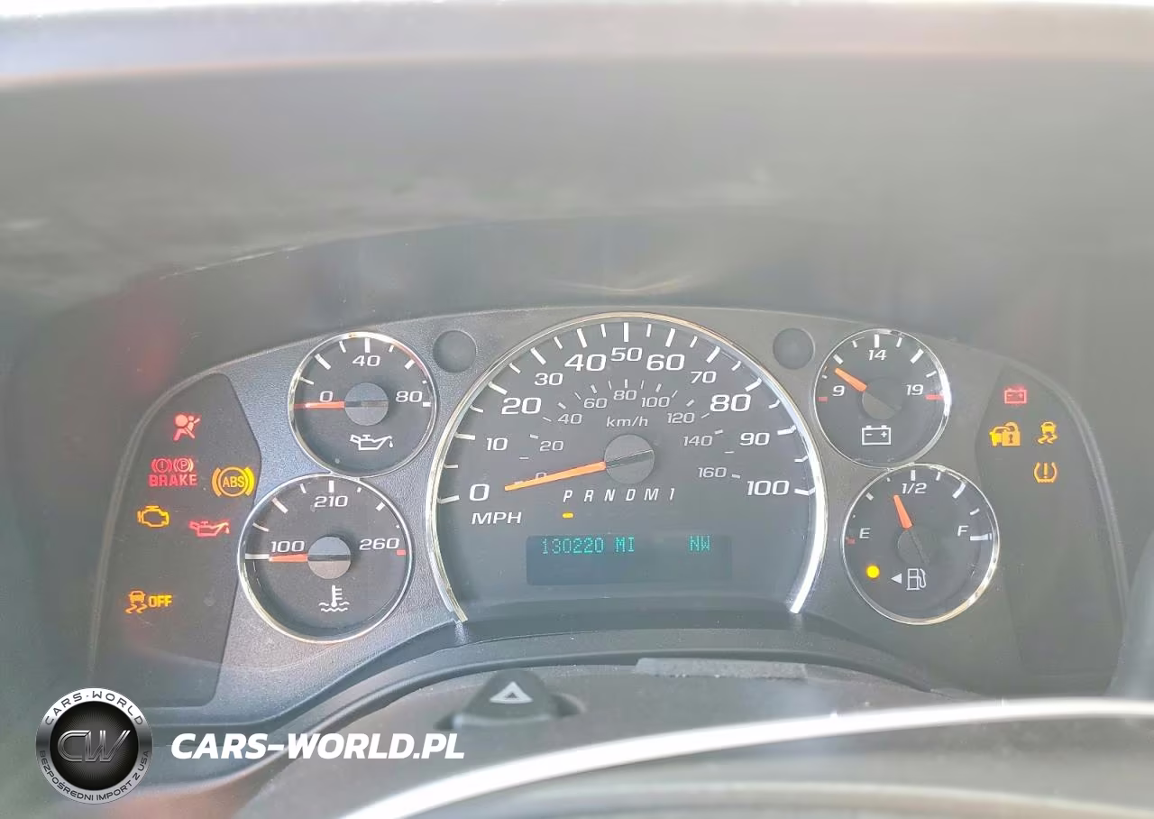 2017 Chevrolet Express G2500 VIN:1GCWGAFG6H1107124 - 9