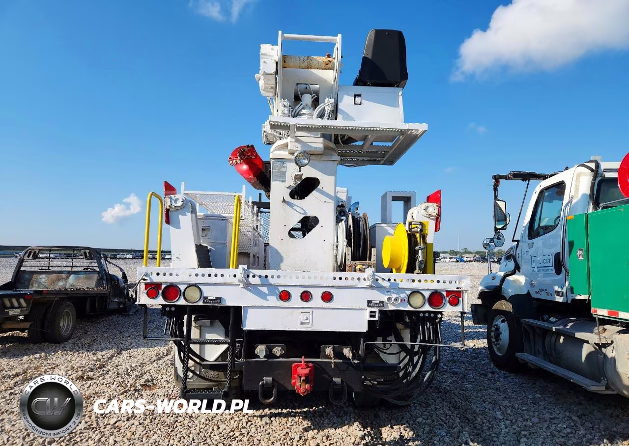 2008 Peterbilt 340 Digger Derrick Truck VIN:2NPRLN9X08M751778 - 6