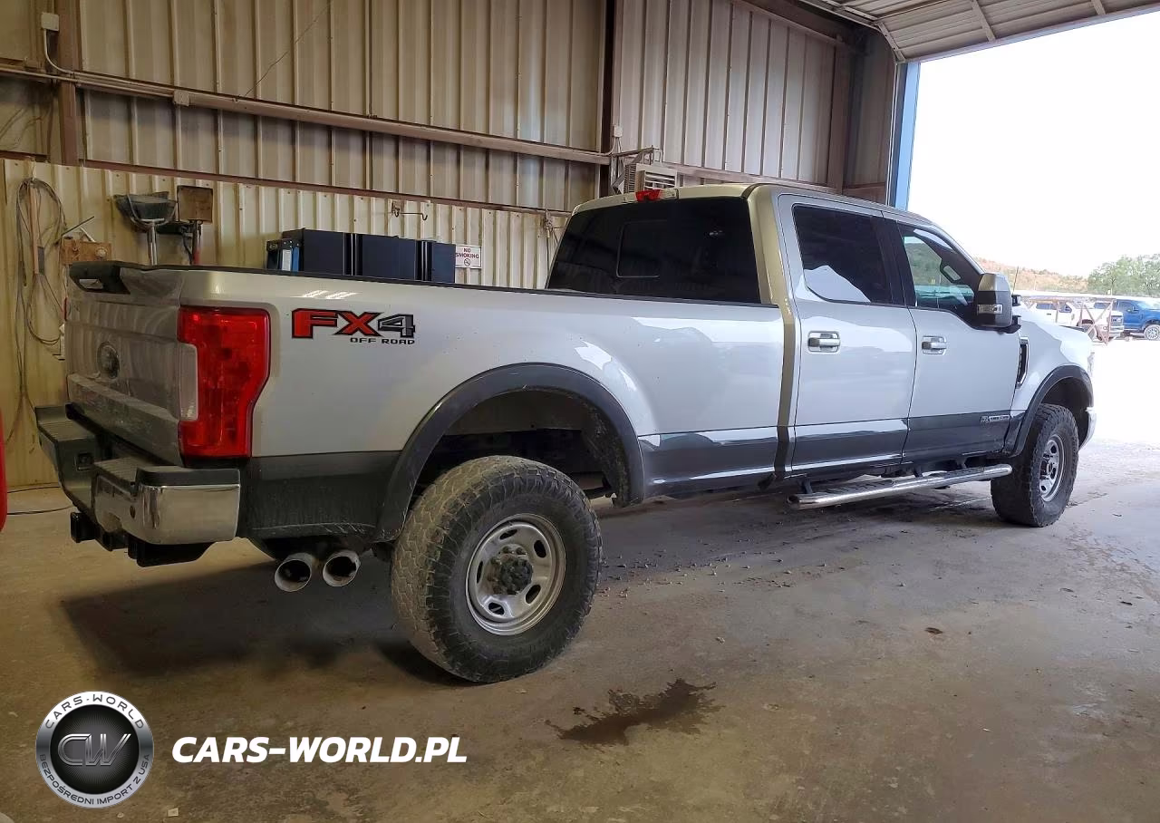 2017 Ford F350 Super Duty VIN:1FT8W3BT2HED16735 - 3