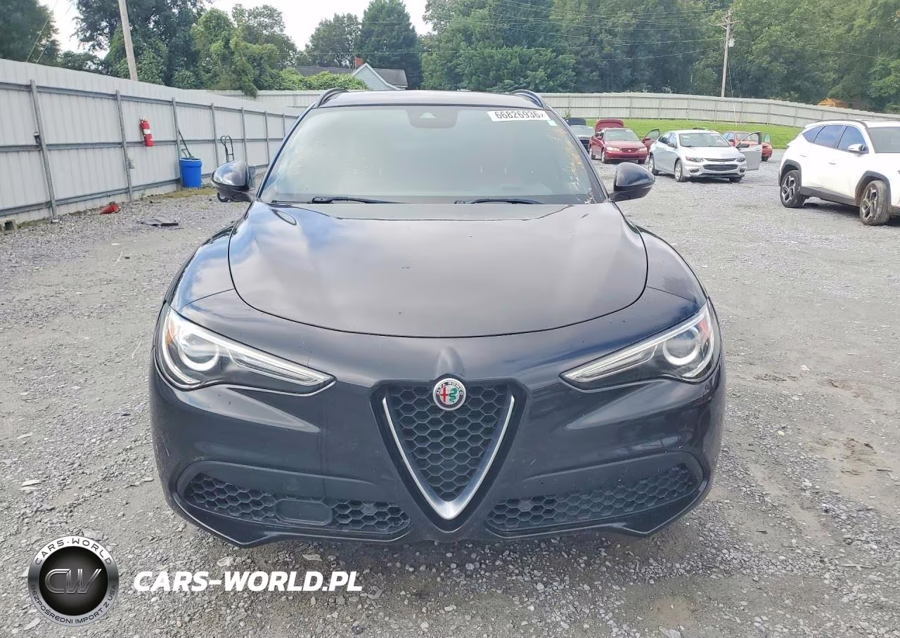2018 Alfa Romeo Stelvio Ti Sport VIN:ZASFAKNNXJ7B90591 - 5