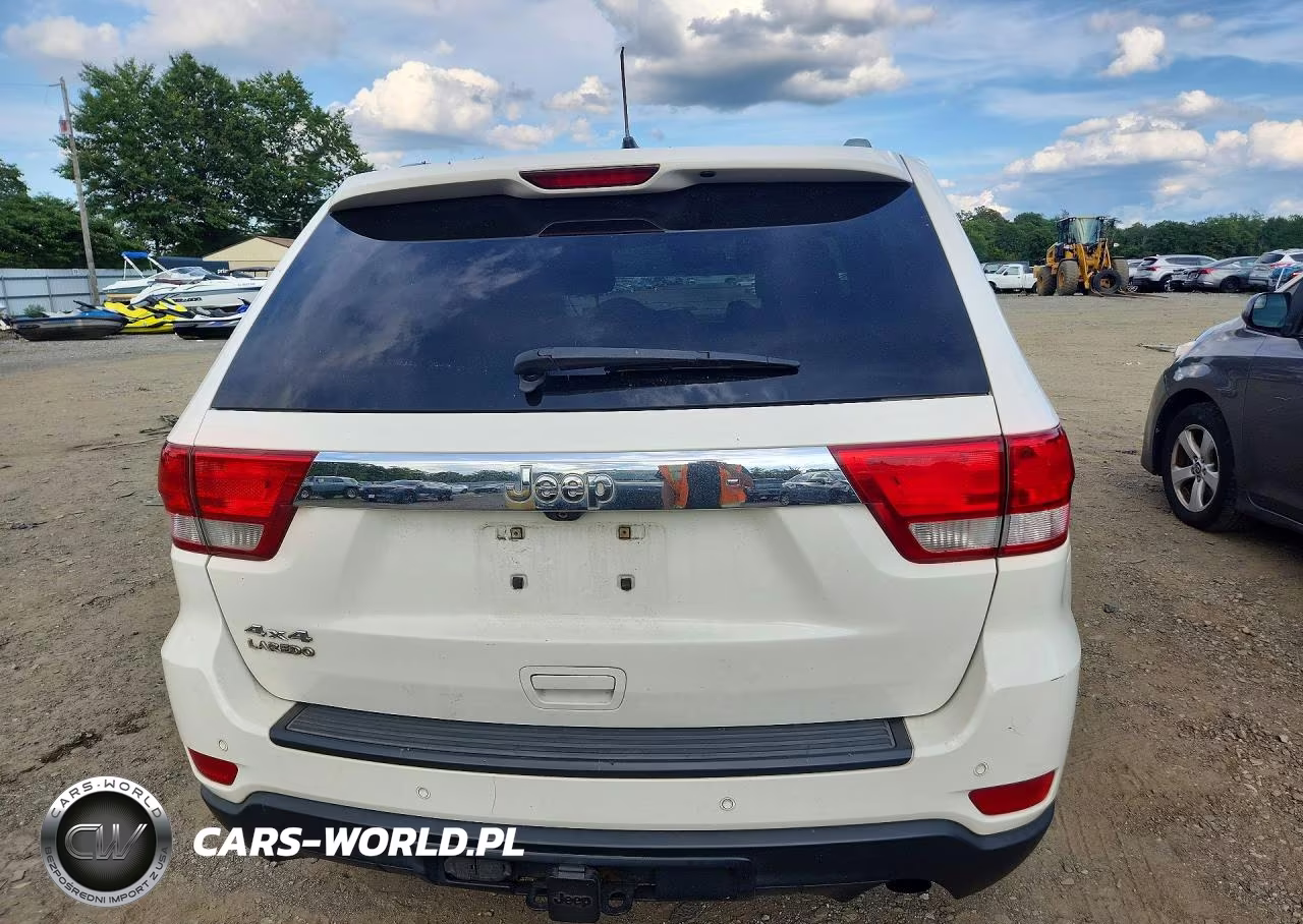 2011 Jeep Grand Cherokee Laredo VIN:1J4RR4GG7BC544448 - 6