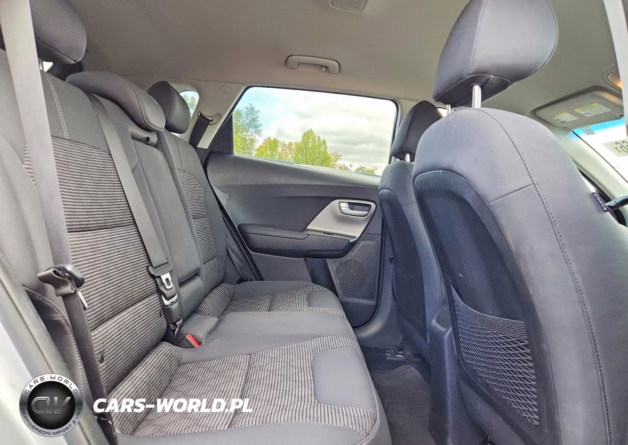 2018 Kia Niro Lx VIN:KNDCM3LD7J5202890 - 10