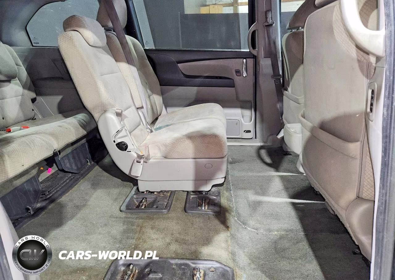 2017 Honda Odyssey Se VIN:5FNRL5H36HB025119 - 11