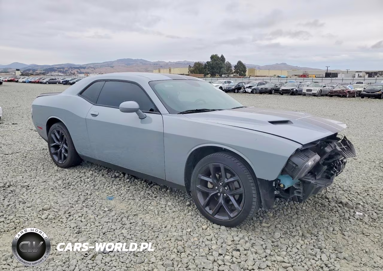2021 Dodge Challenger Sxt VIN:2C3CDZAG5MH599811 - 4