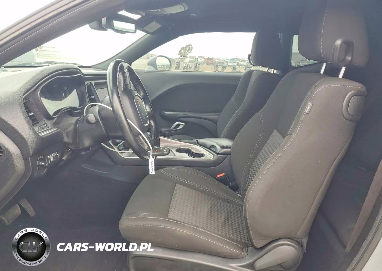 2021 Dodge Challenger Sxt VIN:2C3CDZAG5MH599811 - 7