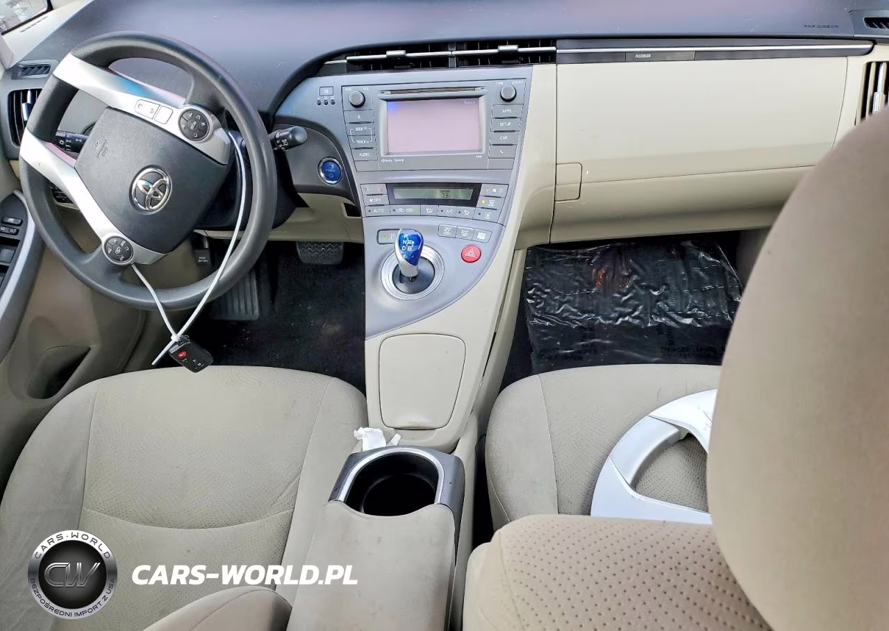 2012 Toyota Prius Three VIN:JTDKN3DU2C1502290 - 8