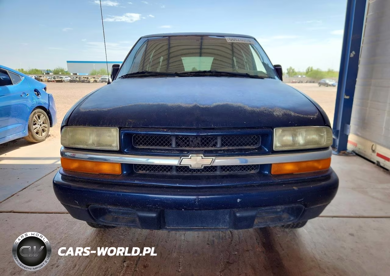 2002 Chevrolet Blazer VIN:1GNCS13W22K229811 - 5