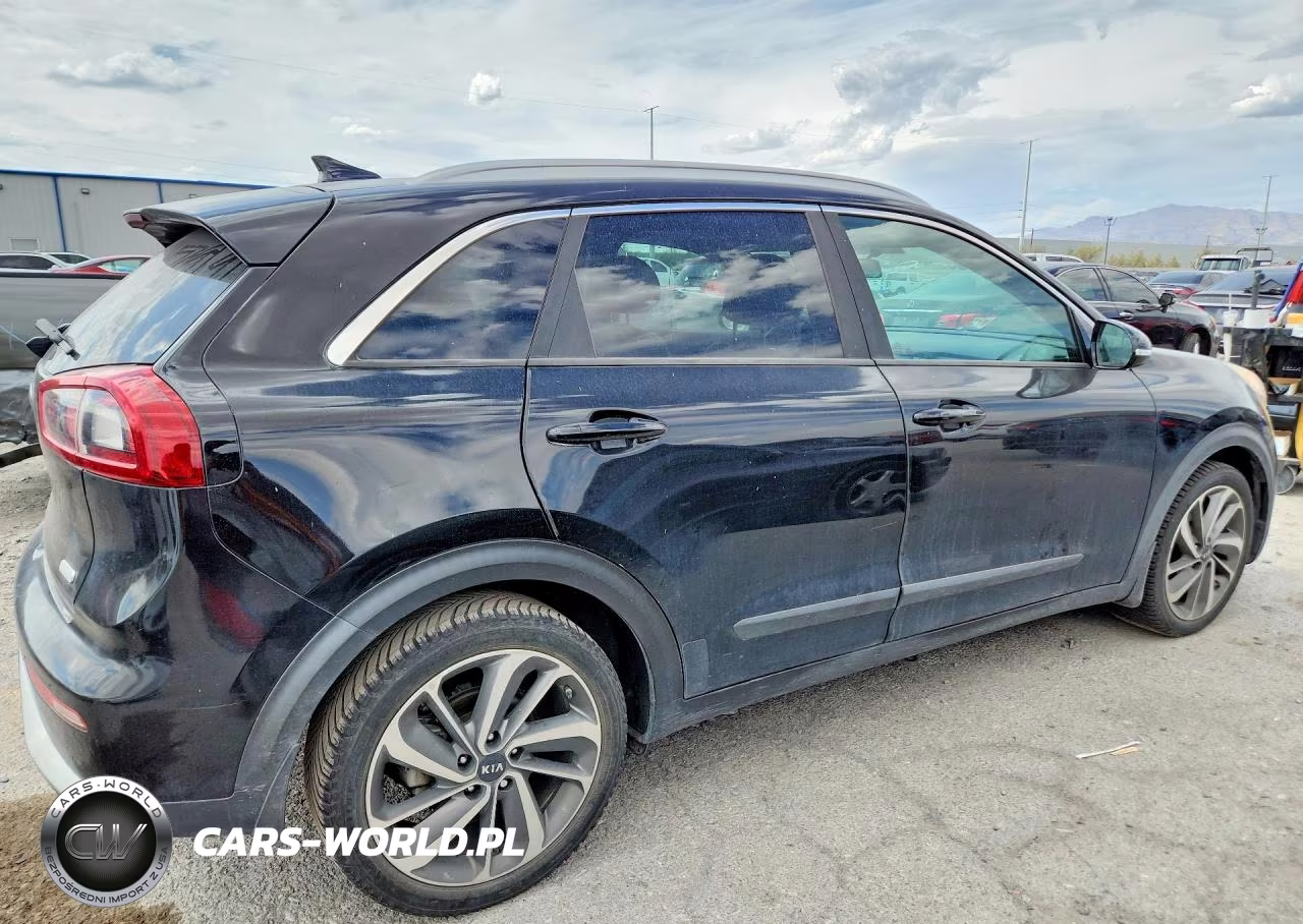 2017 Kia Niro Ex Touring VIN:KNDCE3LCXH5056032 - 3