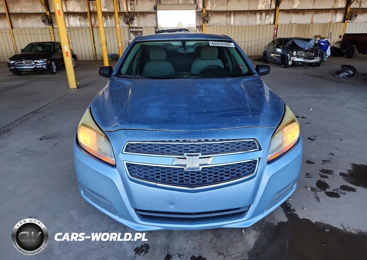2013 Chevrolet Malibu Ls VIN:1G11B5SA8DU136787 - 5