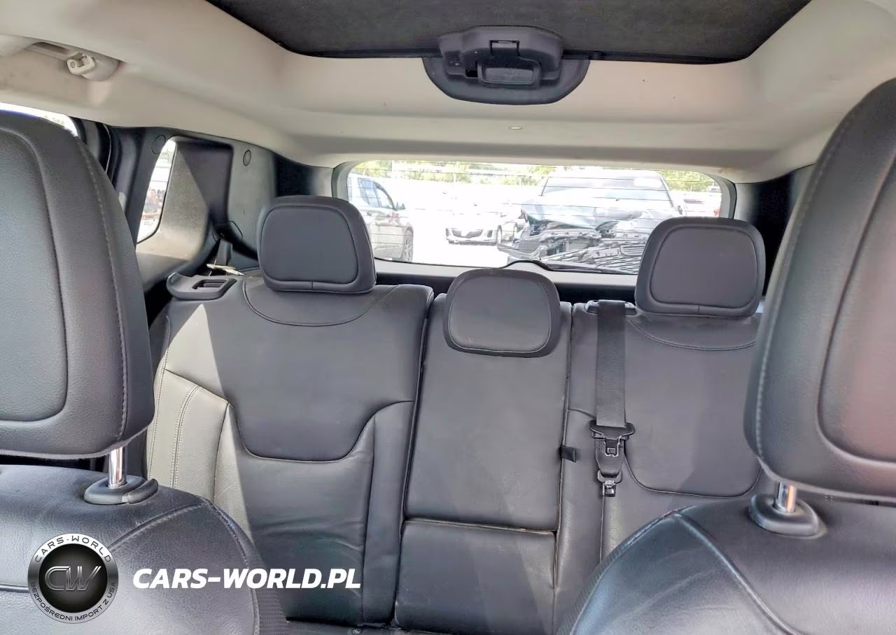 2016 Jeep Renegade Limited VIN:ZACCJBDT7GPC75217 - 10
