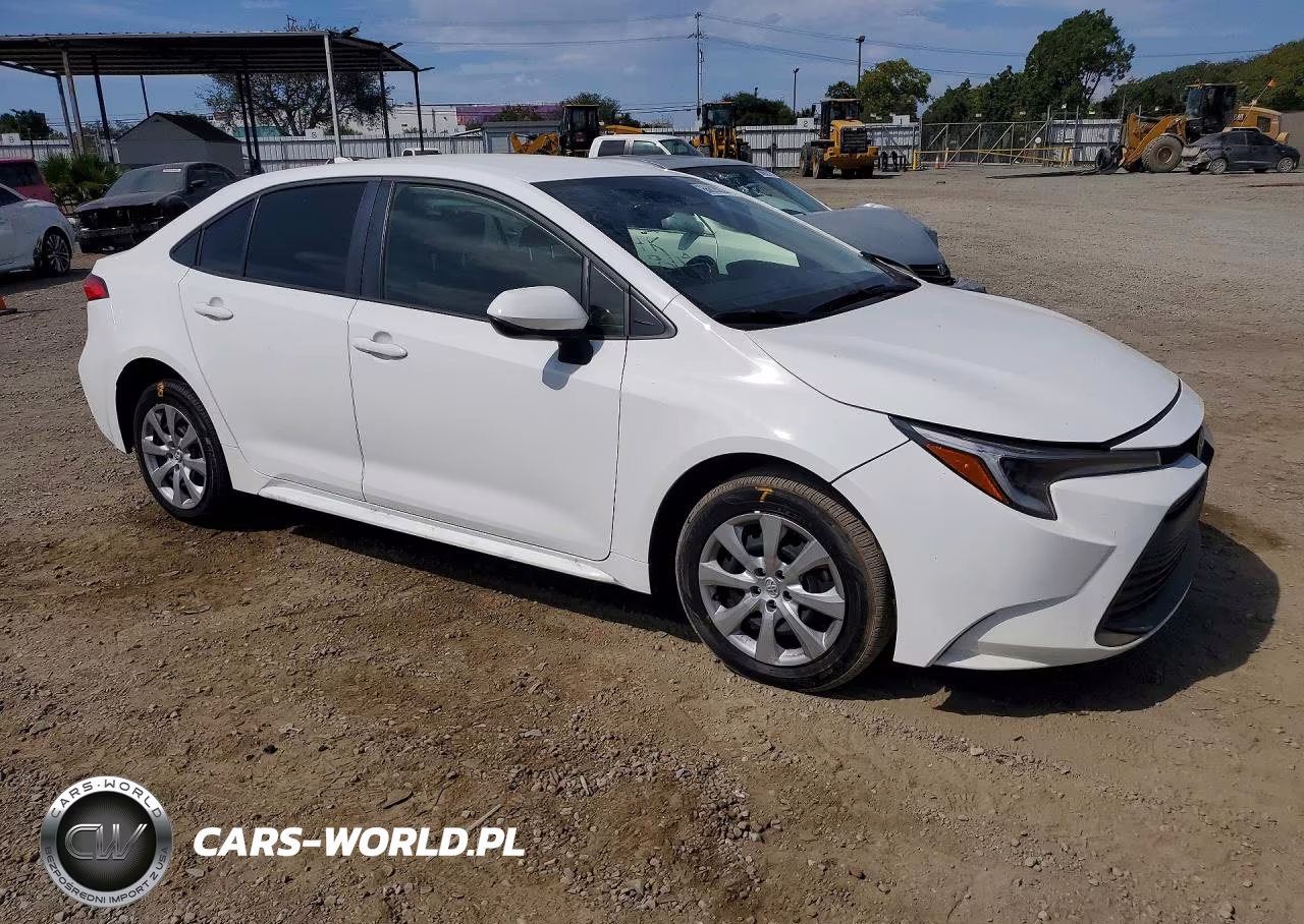 2026 Toyota Corolla Hybrid Le VIN:JTDBCMFE3T3143070 - 4