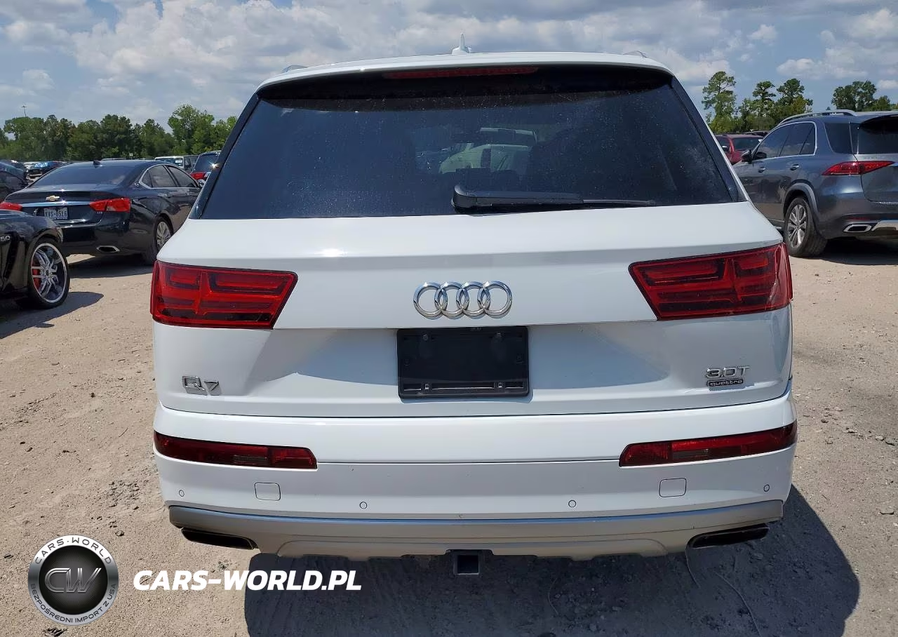 2018 Audi Q7 Premium Plus VIN:WA1LAAF75JD010077 - 6
