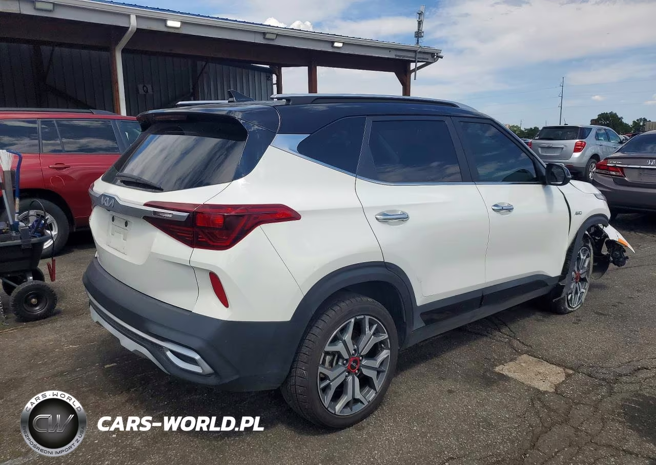 2023 Kia Seltos Sx VIN:KNDETCA21P7360930 - 3