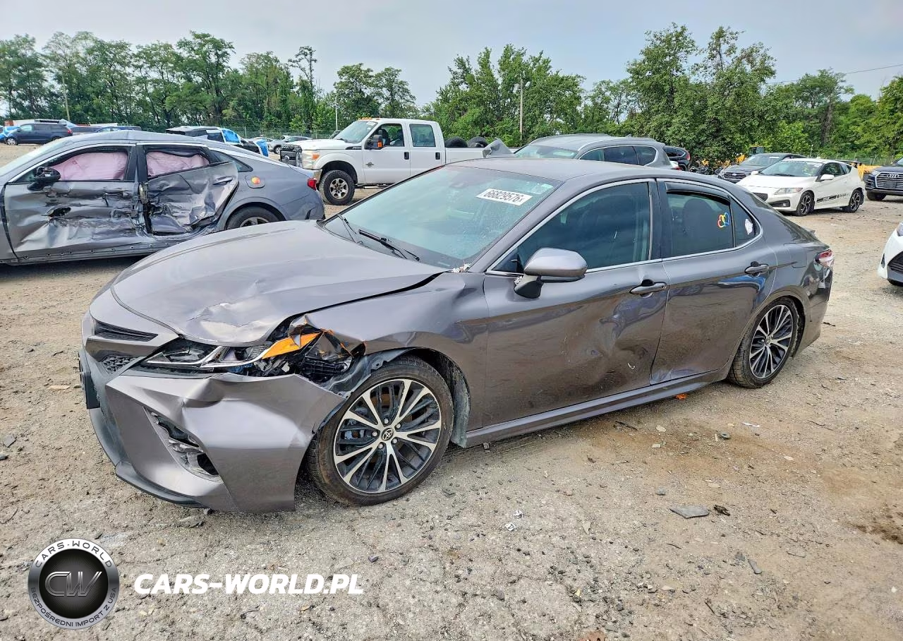 2020 Toyota Camry Se