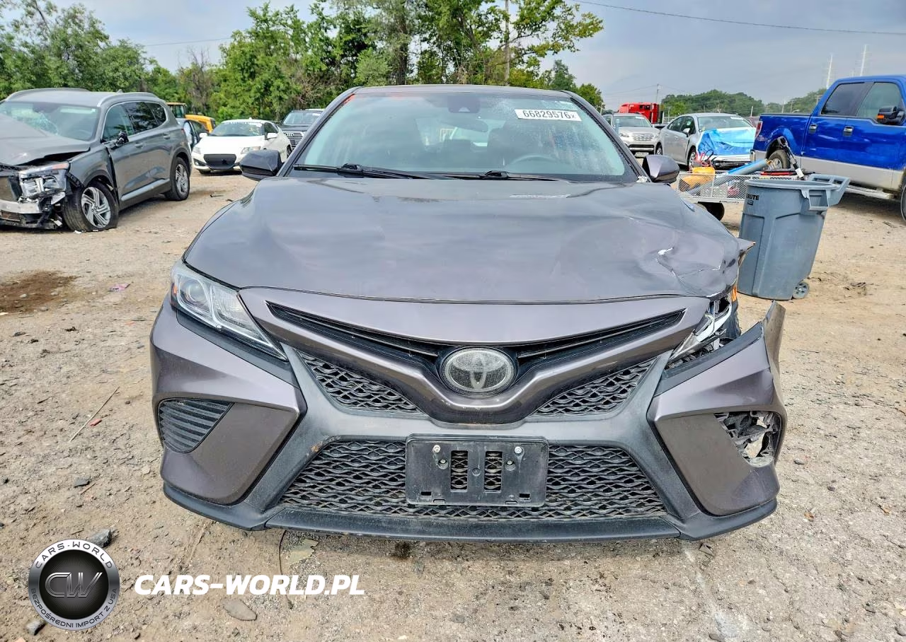 2020 Toyota Camry Se VIN:4T1G11AK9LU999311 - 5