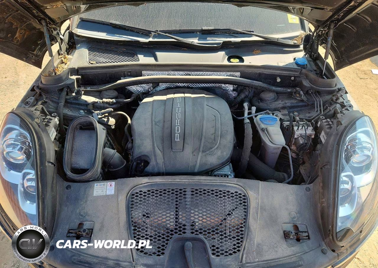 2018 Porsche Macan VIN:WP1AA2A50JLB17938 - 12