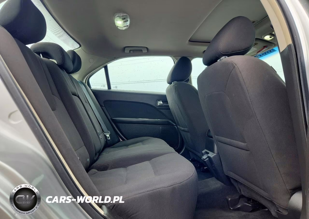 2012 Ford Fusion Hybrid VIN:3FADP0L33CR193578 - 10
