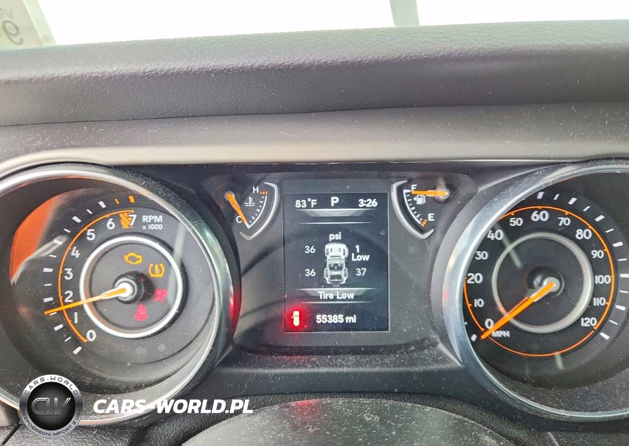 2018 Jeep Wrangler Unlimited Sport VIN:1C4HJXDG7JW296701 - 9