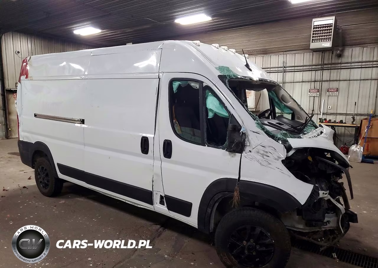 2023 Ram Promaster 2500 Delivery Van VIN:3C6LRVDG2PE526825 - 4