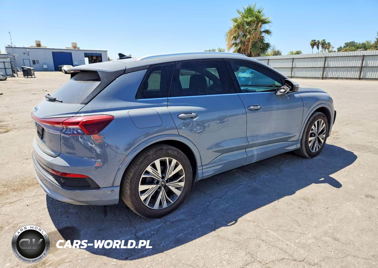 2023 Audi Q4 E-Tron Premium Plus VIN:WA1BCBFZ7PP026611 - 3