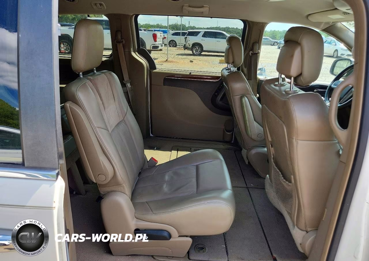 2011 Chrysler Town & Country Limited VIN:2A4RR6DGXBR656152 - 11